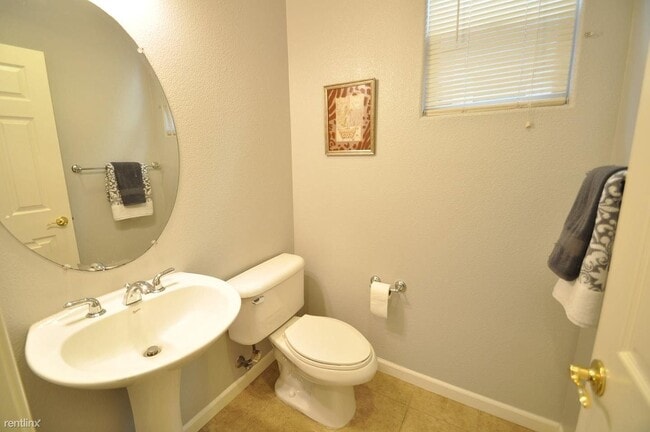 Building Photo - 1612 Salamoni Ct