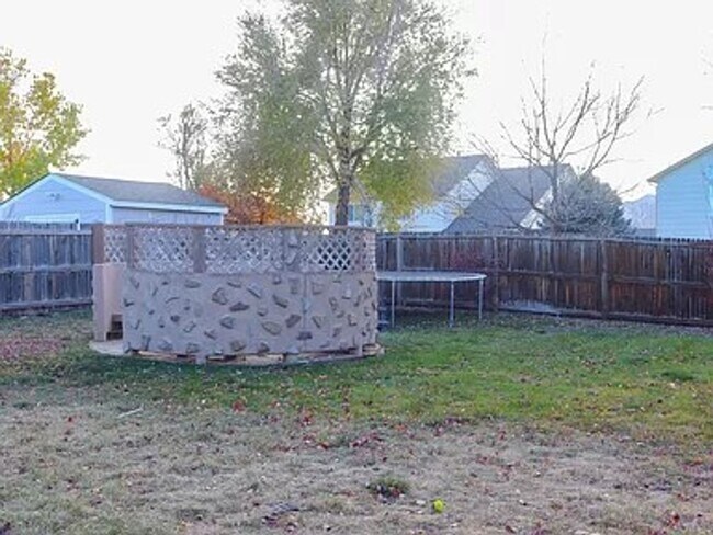 Building Photo - 710 Riverview Ln
