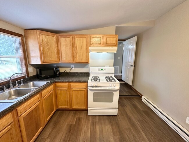 Building Photo - 11408 IL-120