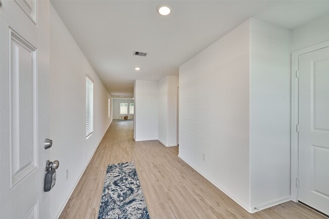 Building Photo - 3787 Solanum Dr