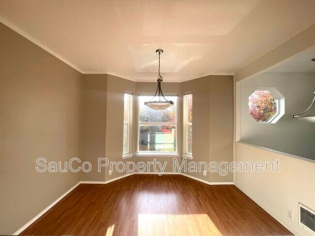 Building Photo - 20715 NW Painted Mountain Dr