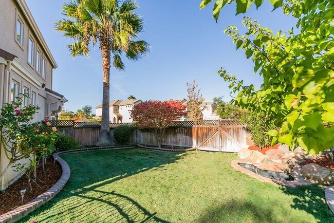 Building Photo - 5392 Manderston Dr