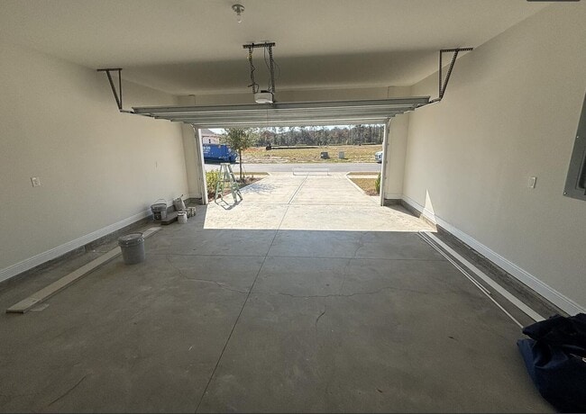 Building Photo - 45 Splendor Run