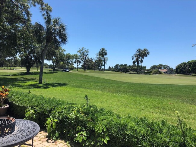 Building Photo - 4644 La Jolla Dr