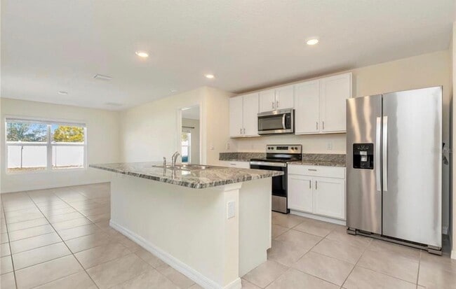 Building Photo - 4119 Autumn Amber Dr