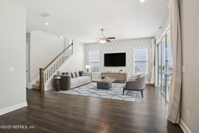 Building Photo - 439 Pelican Pointe Rd