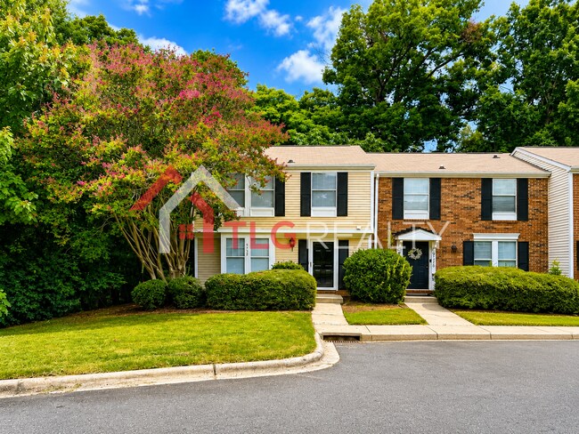 Building Photo - 9728 Old Gate Dr