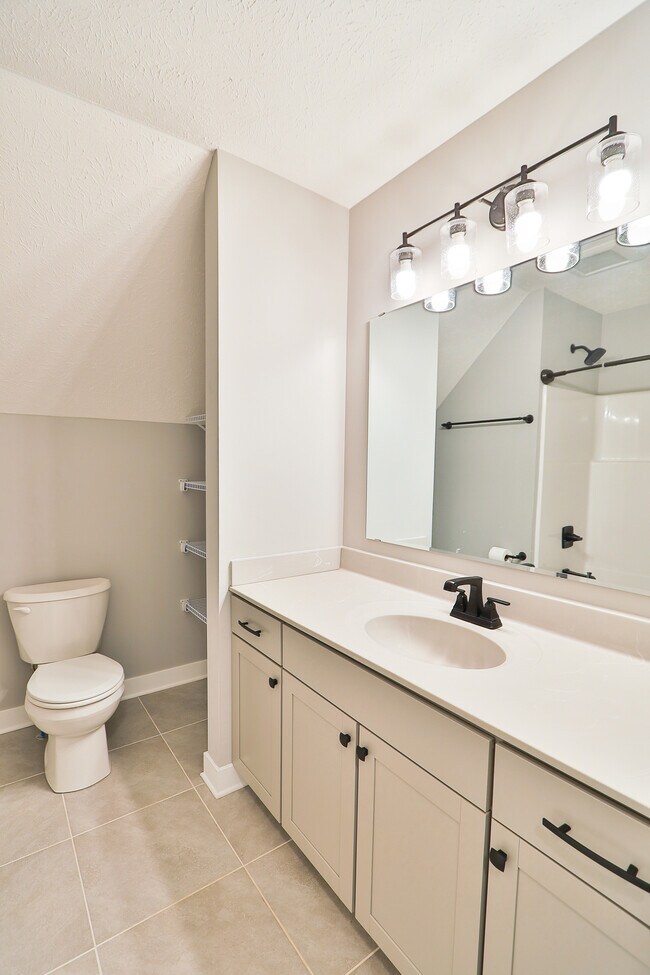 Building Photo - 1222 Warrior Ln