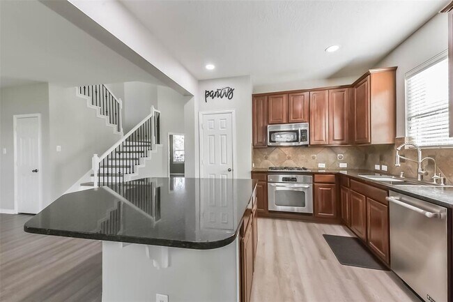 Building Photo - 2812 Chinaberry Park Ln