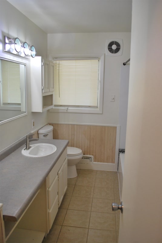 Building Photo - 2830 Hillhaven Ct SE