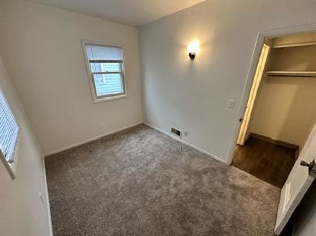 Building Photo - 1139 Park Ave