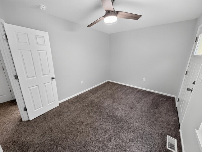 Building Photo - 5318 Godas Cir