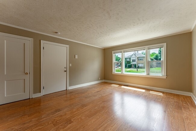 Building Photo - 2315 Auburn St