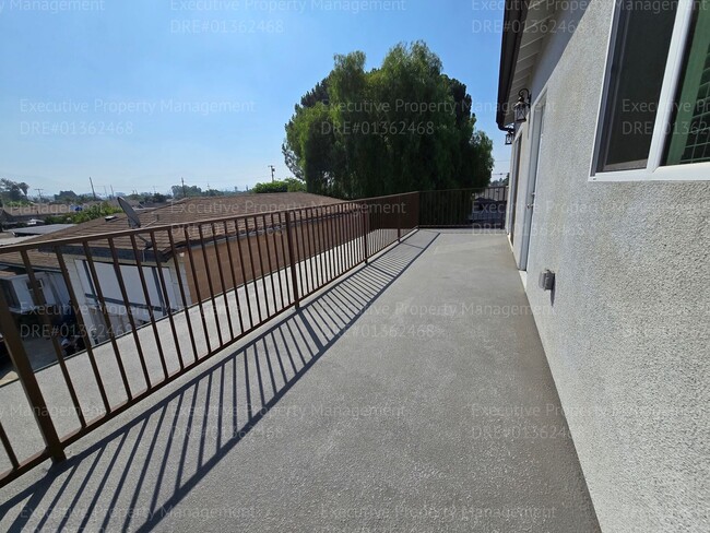 Building Photo - Newly constructed upstairs 2 bedrooms and ...
