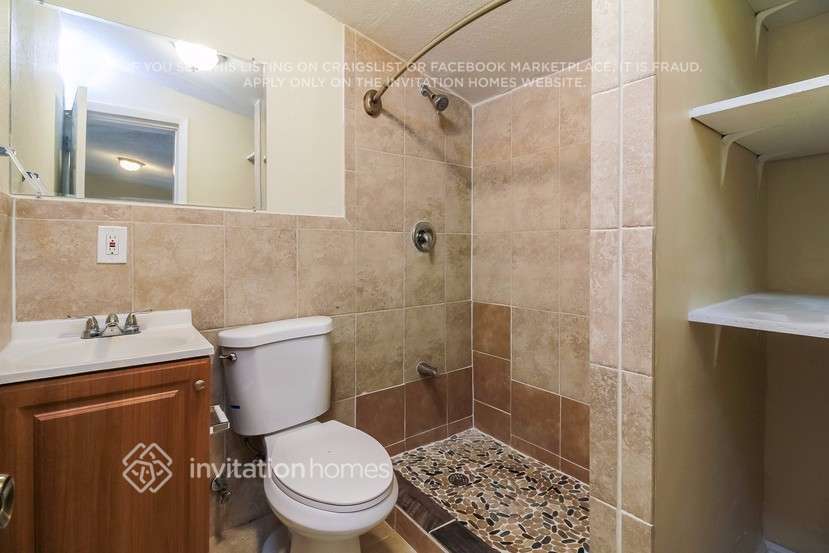 Building Photo - 5660 W 9th Ct