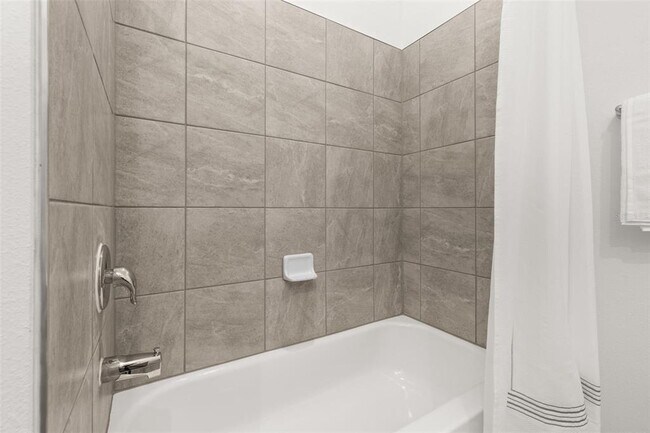 Building Photo - 1123 Patriot Lp