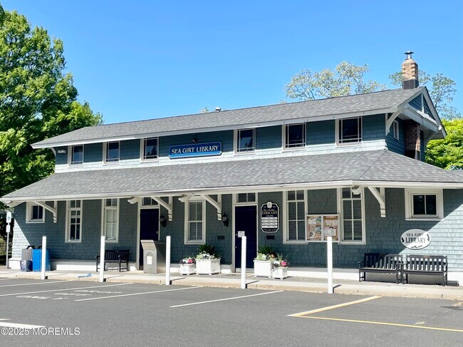 Building Photo - S409 Trenton Blvd