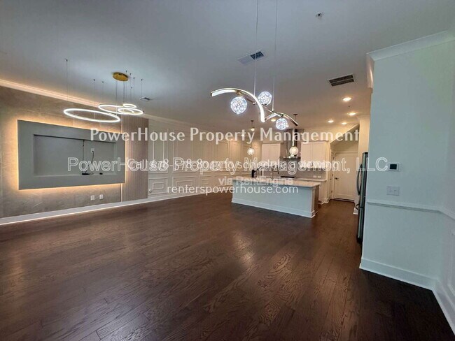 Building Photo - 1190 Harper Dr