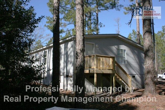 Building Photo - 20 Deer Ridge Dr E