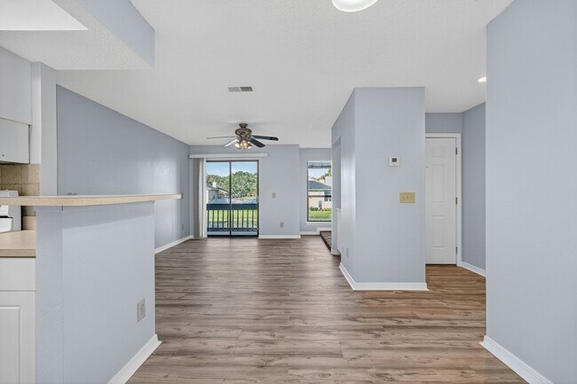 Building Photo - 10200 Belle Rive Blvd