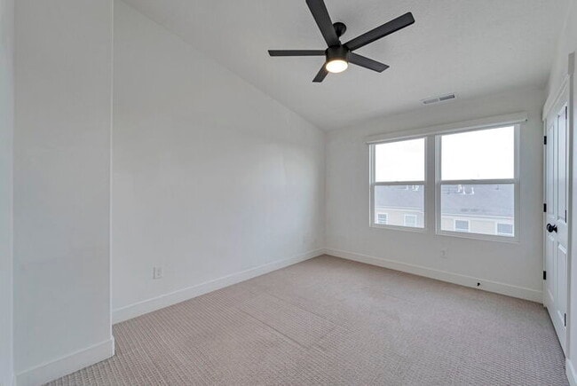 Building Photo - Executive 3 story Townhouse in Downtown Daybreak