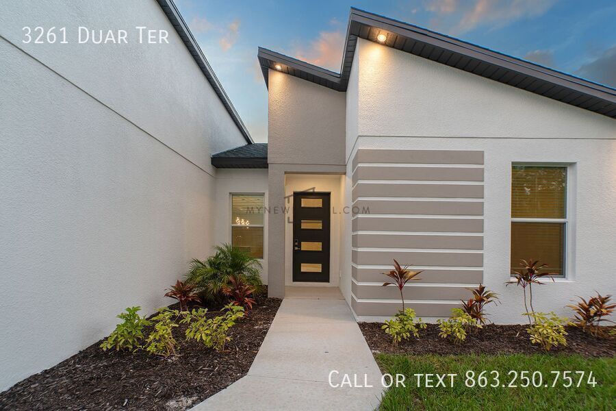 Building Photo - 3261 Duar Terrace