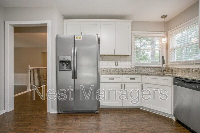 Building Photo - 4616 Pine Needle Ct