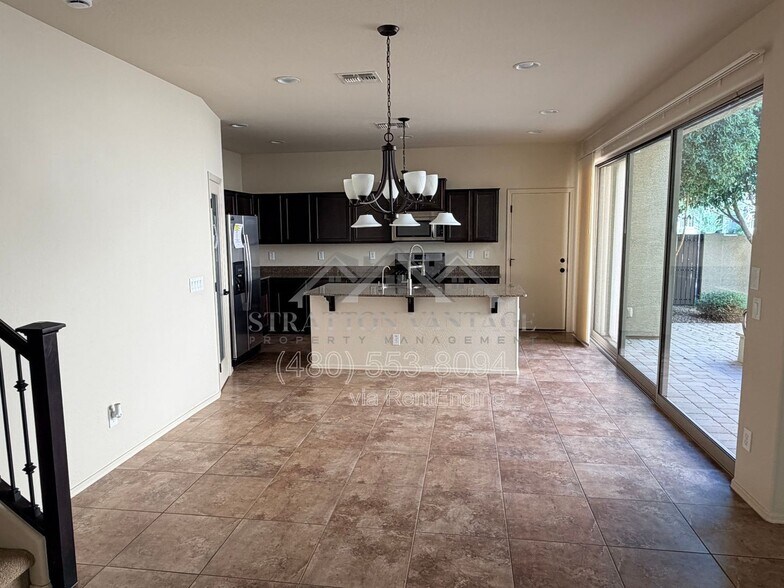 Building Photo - 4467 E Remington Dr