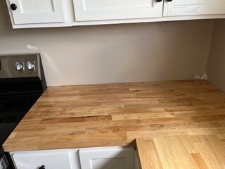 Building Photo - 811 Lebesque Rd