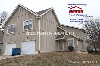 Building Photo - 213 Dains St