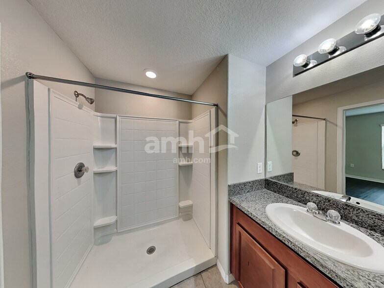 Building Photo - 10504 Fuzzy Cattail St