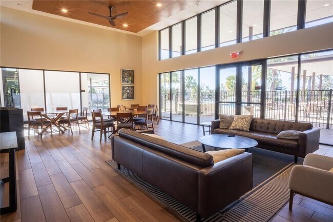 Building Photo - 15836 Marina Bay Dr