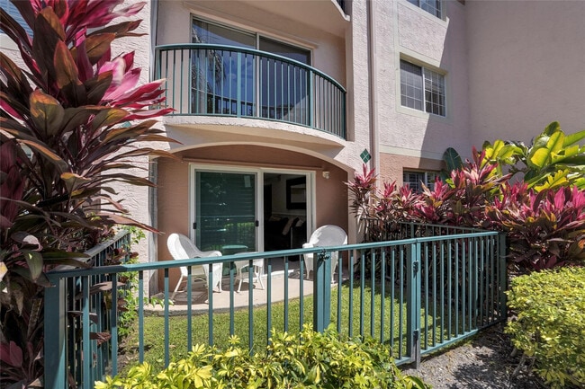 Building Photo - 2125 SE 10th Ave