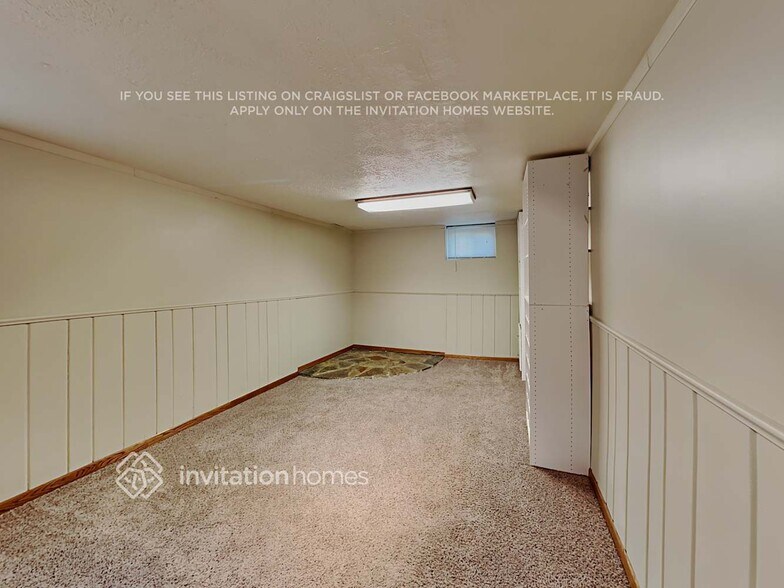 Building Photo - 17477 Java Ct N