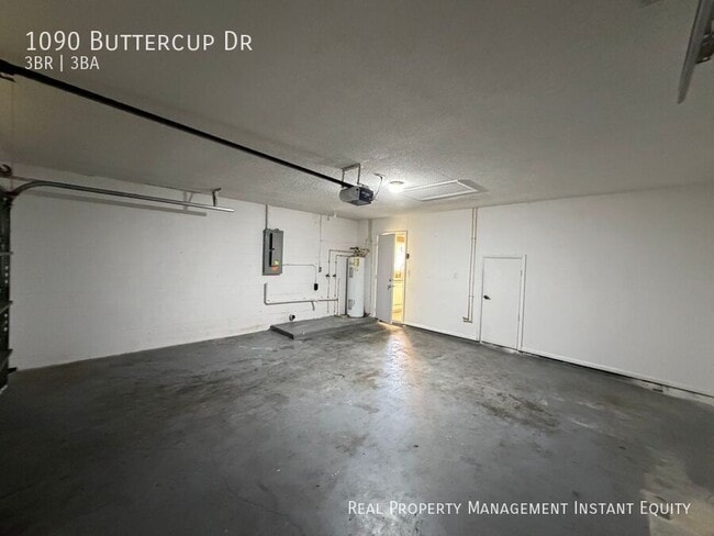 Building Photo - 1090 Buttercup Dr