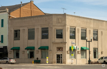 Building Photo - 1 Monument Sq