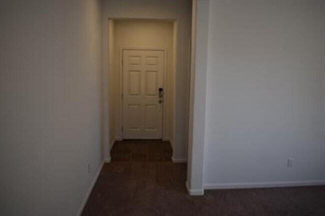 Building Photo - 31 Medieval St