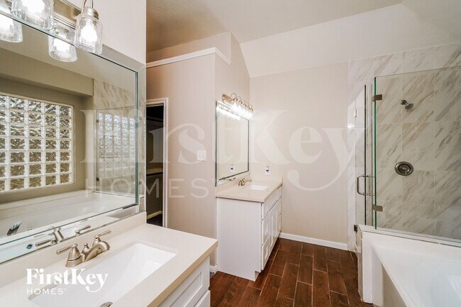 Building Photo - 323 Diamond Bay Dr