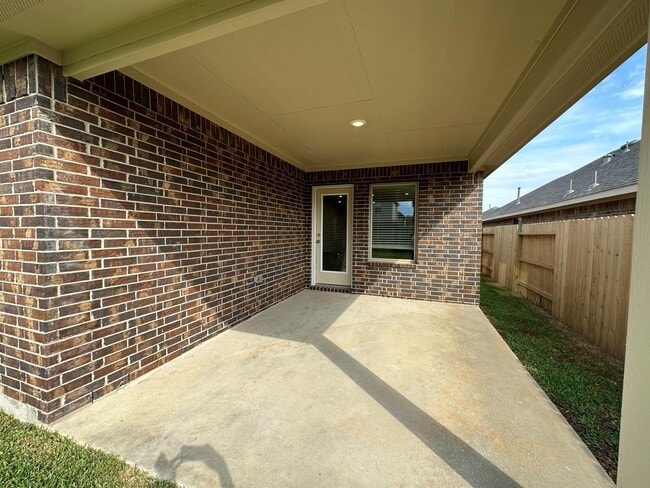 Building Photo - 19815 Paros Is Dr