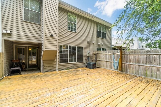 Building Photo - 1864 Abbotsbury Way