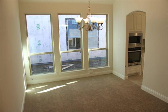 Building Photo - 6413 Viejo St