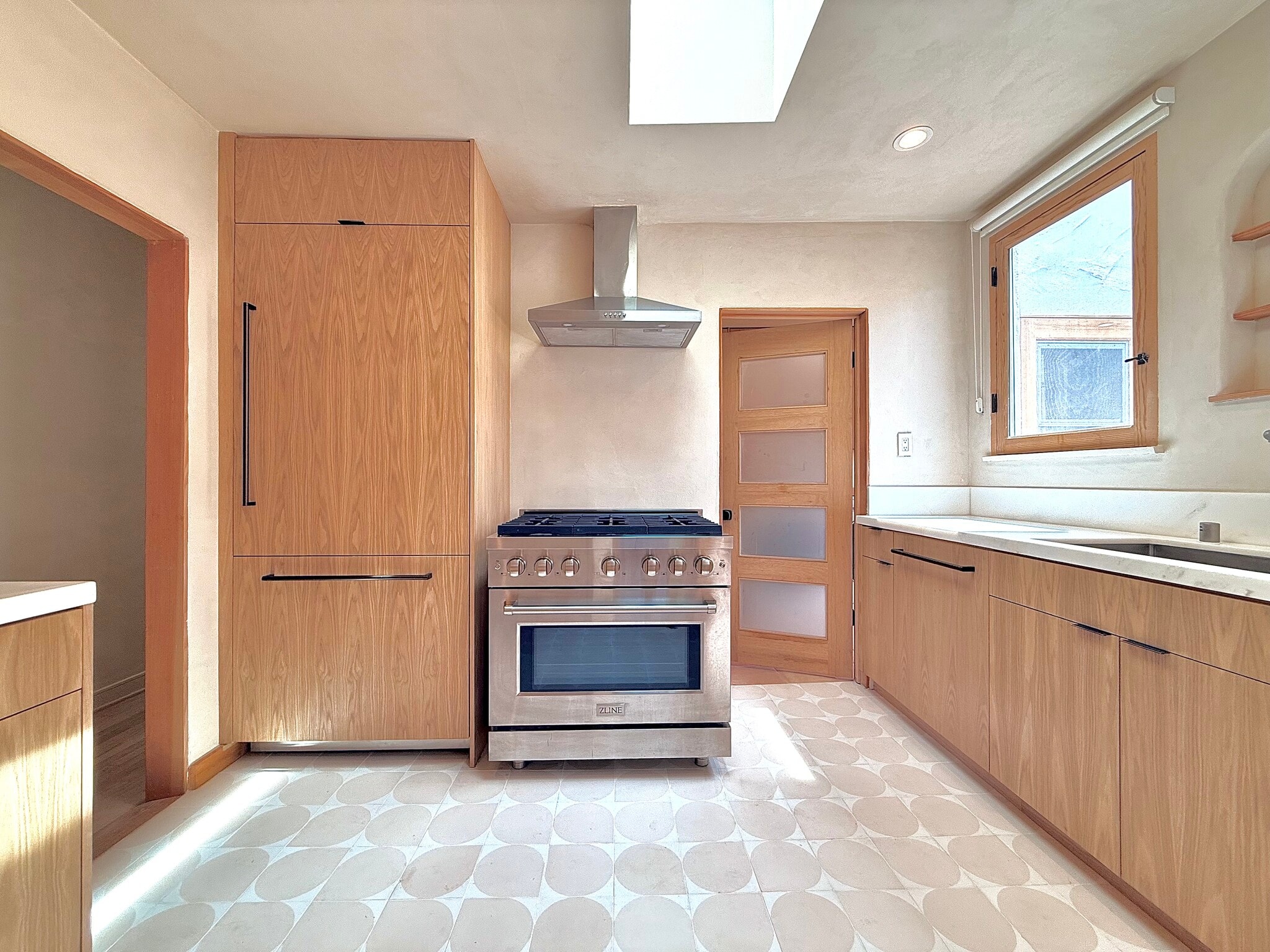 Building Photo - 6275 Commodore Sloat Dr