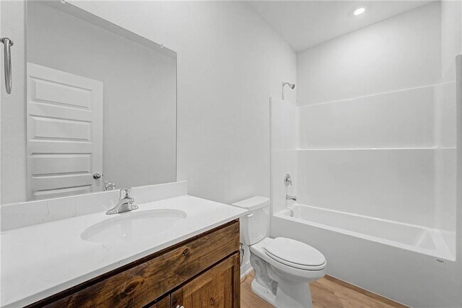 Building Photo - 4628 W Aurora St