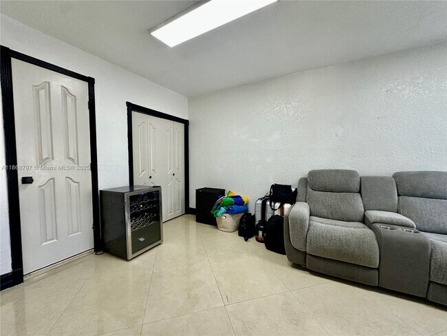 Building Photo - 9481 SW 10th St