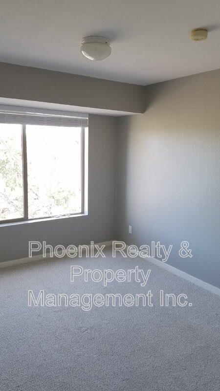 Building Photo - 33 S Boulder Cir