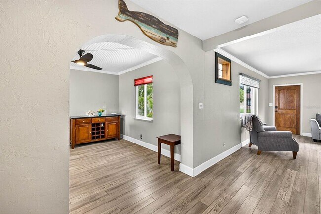 Building Photo - 5519 Commonwealth Ave N