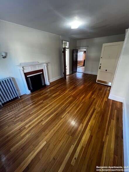 Building Photo - 114 Wood Ave