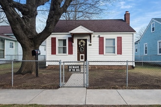 Building Photo - 1235 Kappes St