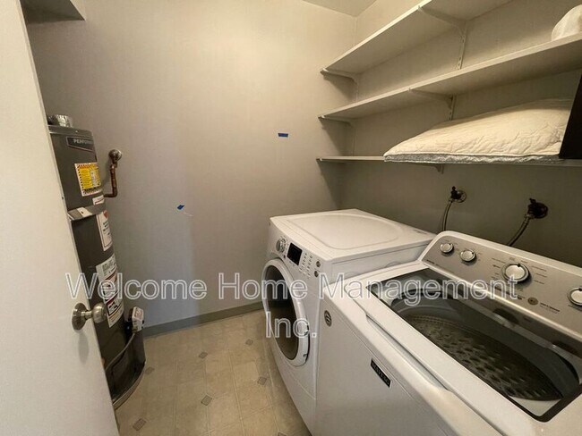 Building Photo - 3424 Brithorn Ln