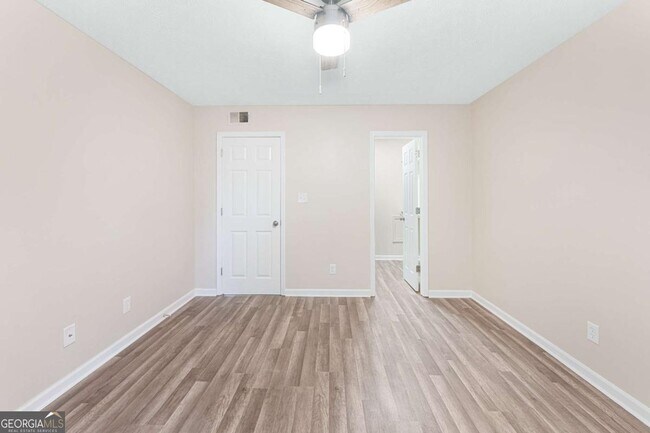 Building Photo - 103 Sterling Ct